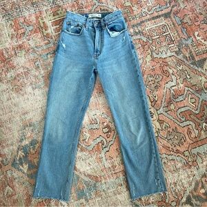 Abercrombie & Fitch Ankle Straight Ultra Highrise Jeans